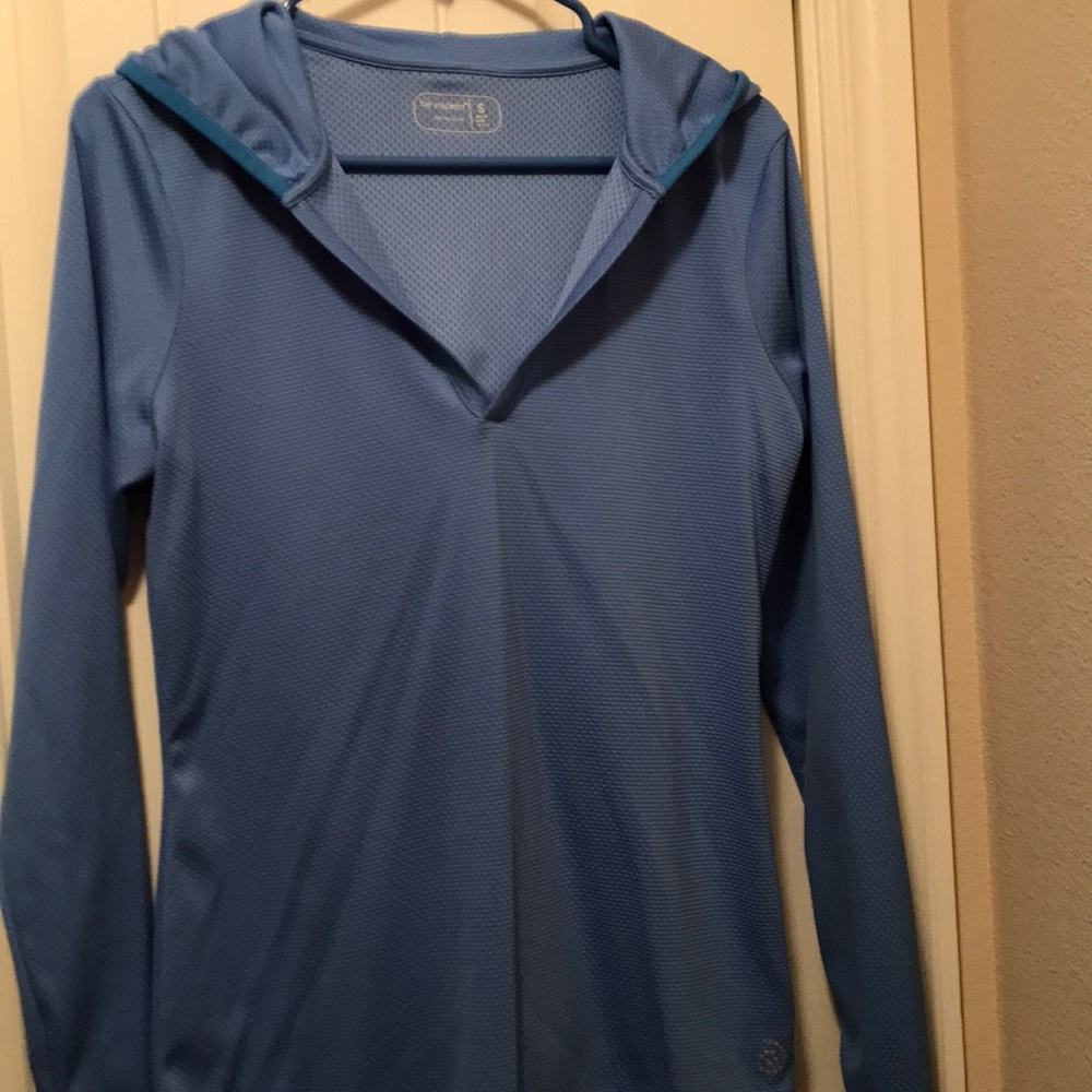Women’s Be Inspired running top size small